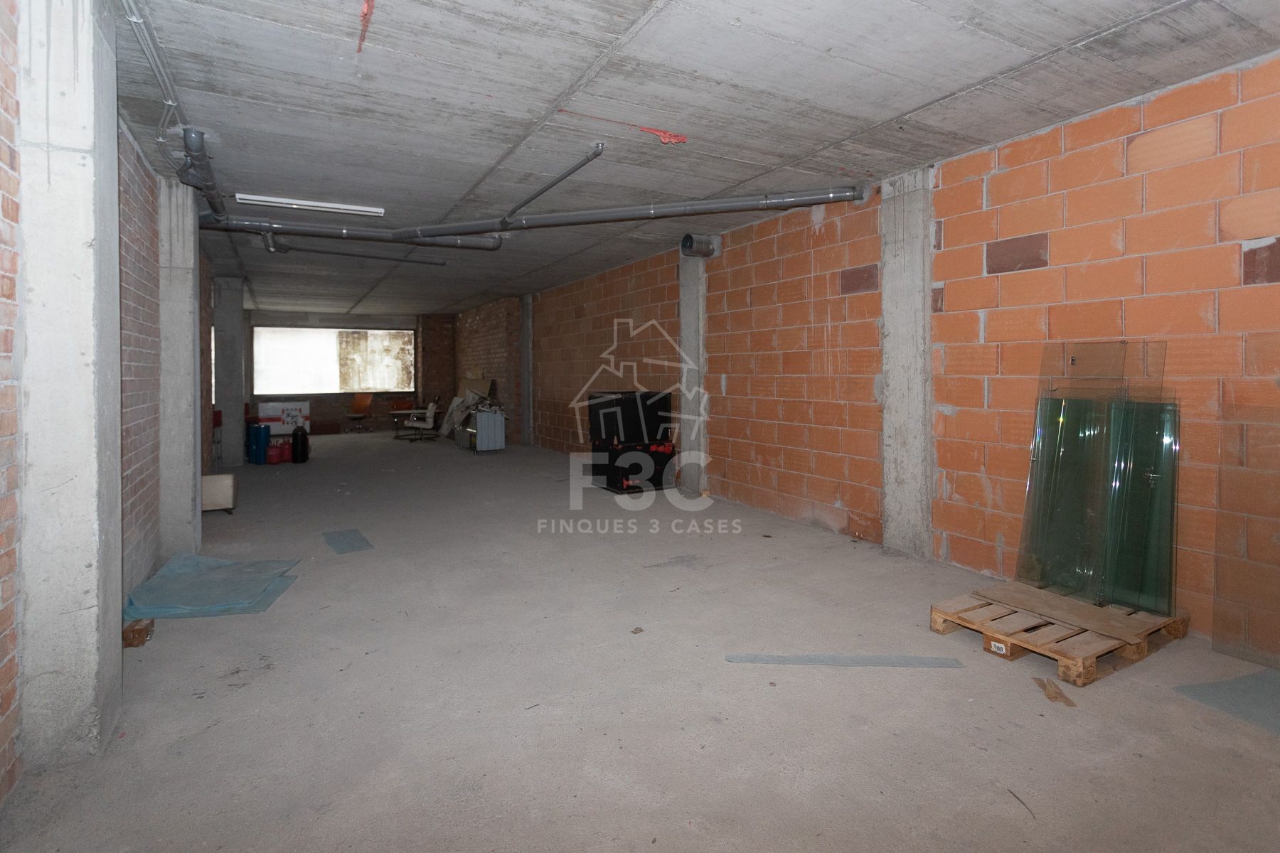 Local comercial per comprar situat en planta baixa