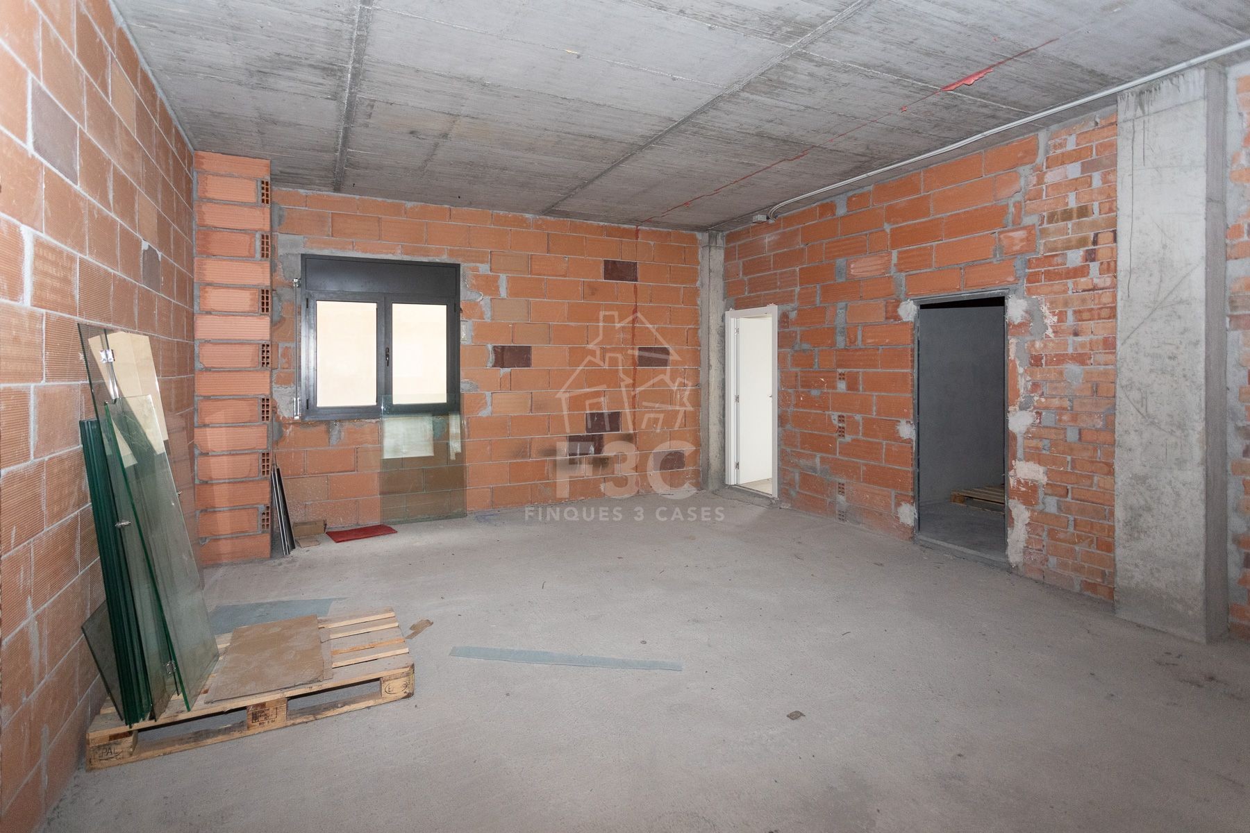 Local comercial per comprar situat en planta baixa