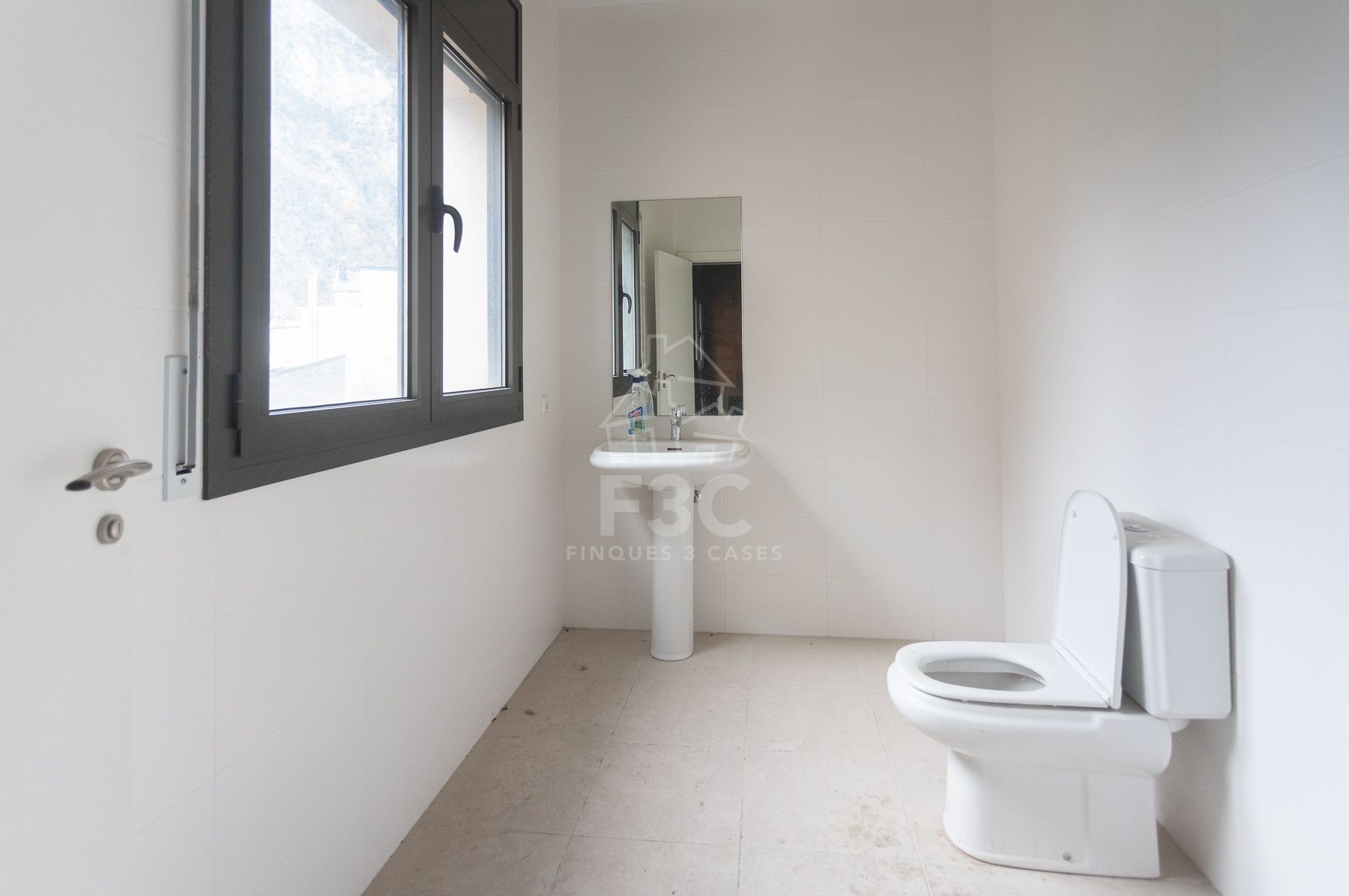 Local comercial per comprar situat en planta baixa