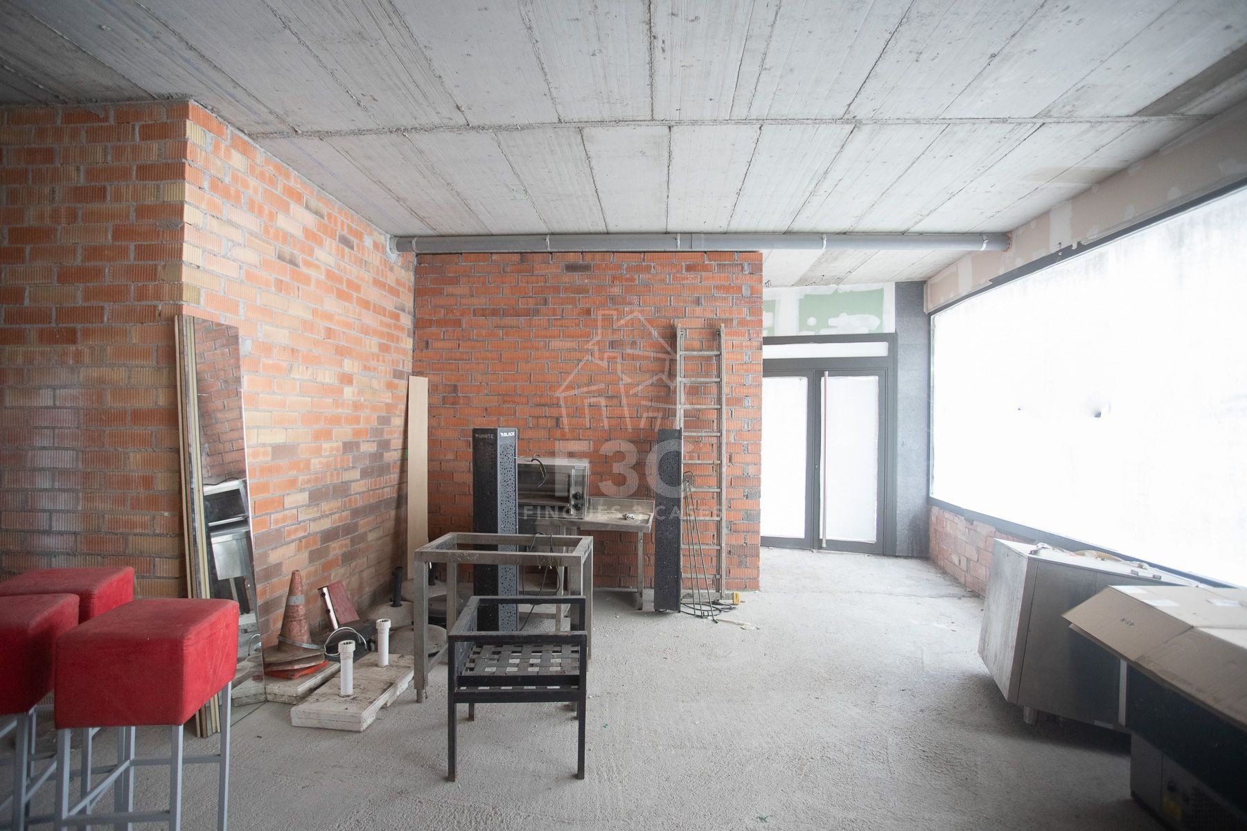 Local comercial per comprar situat en planta baixa