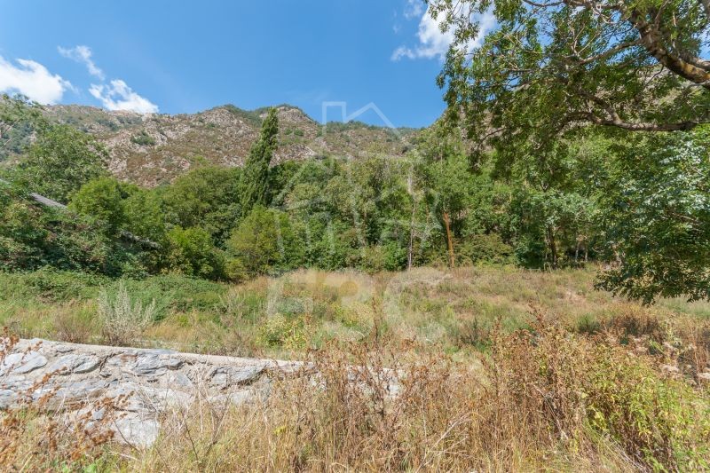 Terreny per comprar situat en la carretera General