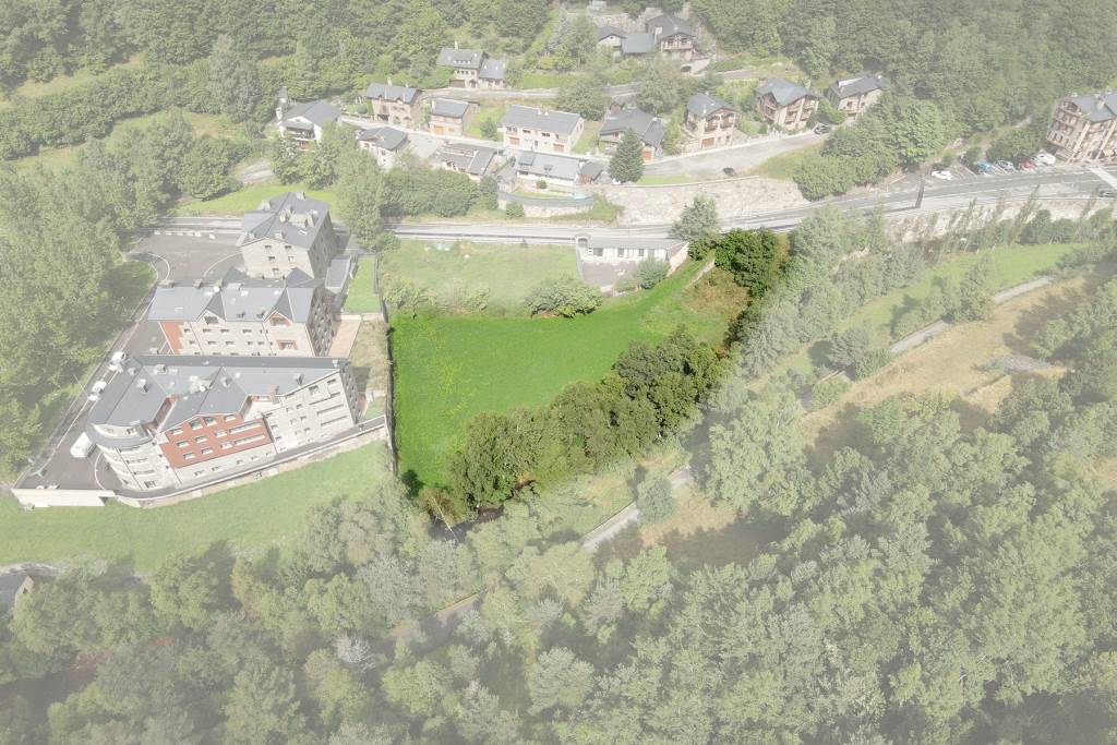 Terreny a la venda a Llorts, parròquia d'Ordino,