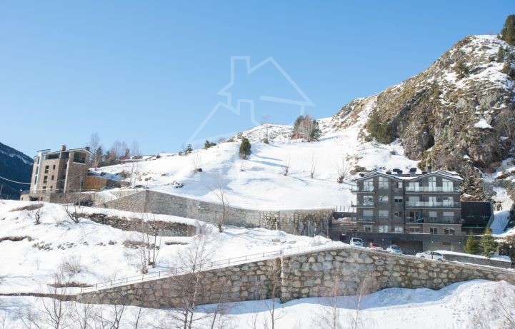 Aquesta fantàstica parcel·la de terreny es troba