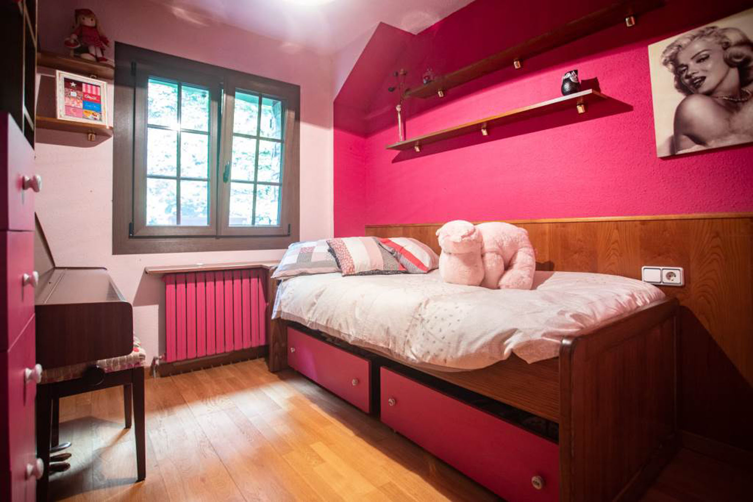 Exclusiva casa adossada, per comprar, a la parròq