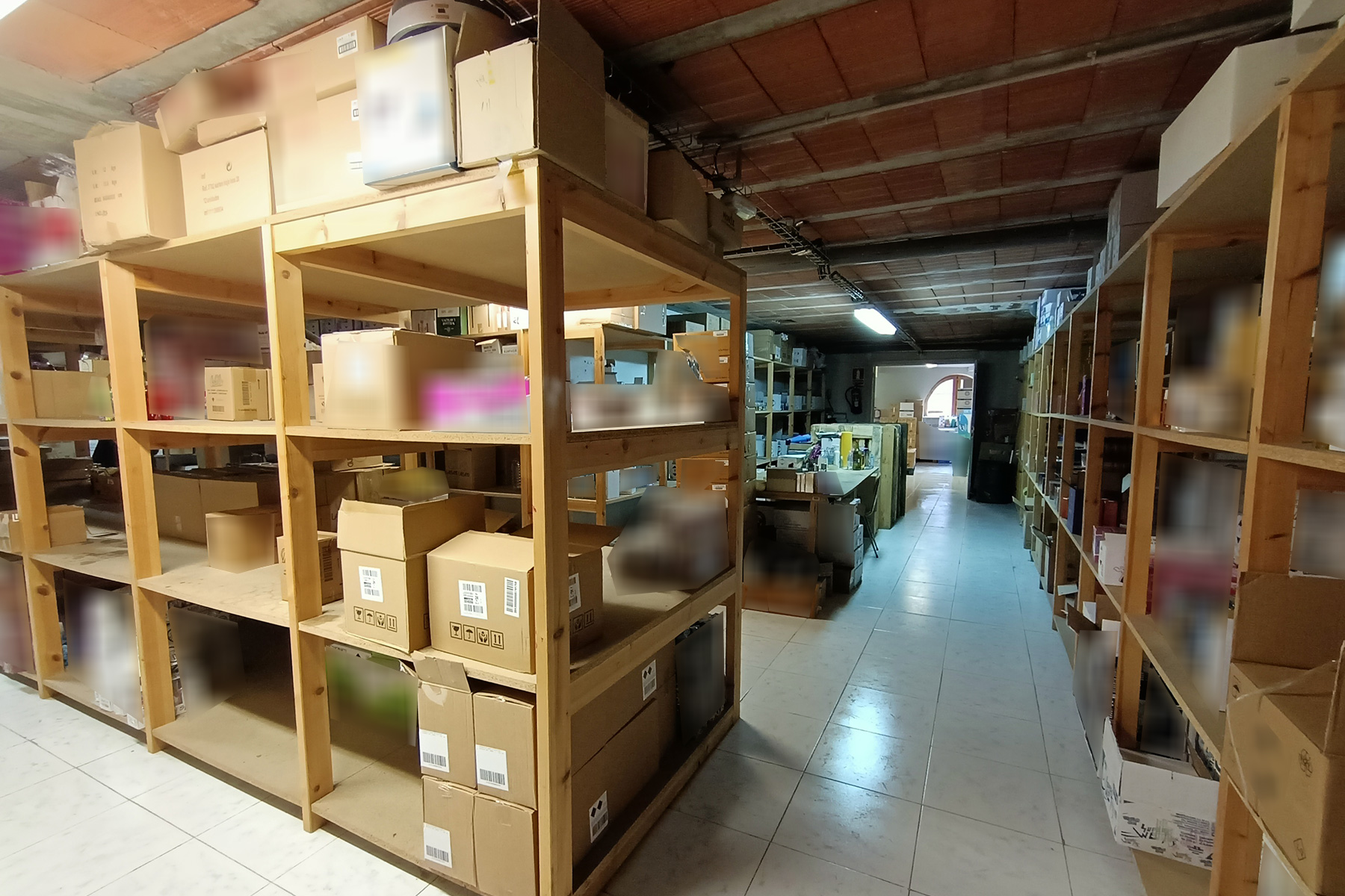 Aquest local comercial de 215,50m² per comprar es