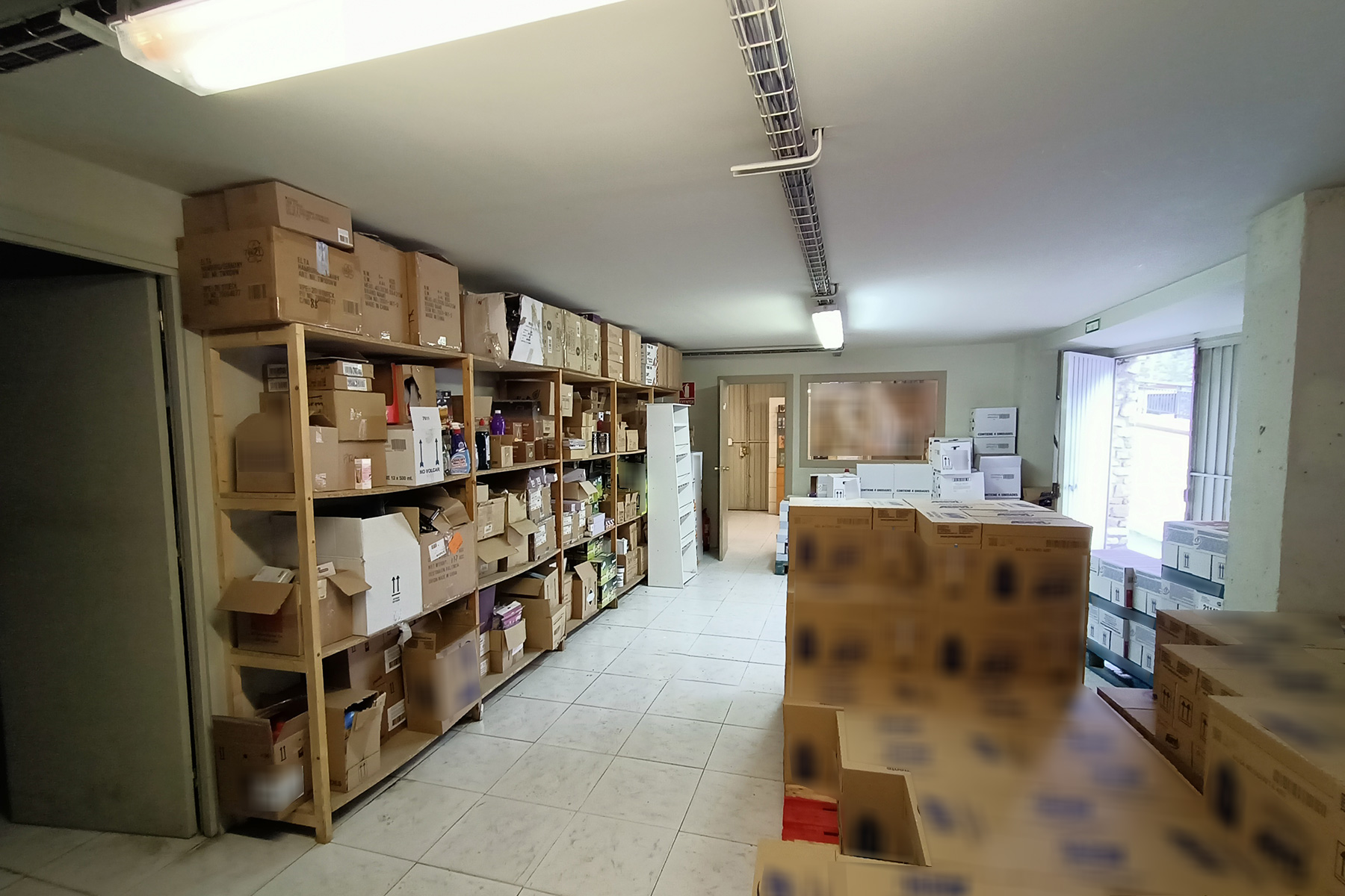 Aquest local comercial de 215,50m² per comprar es