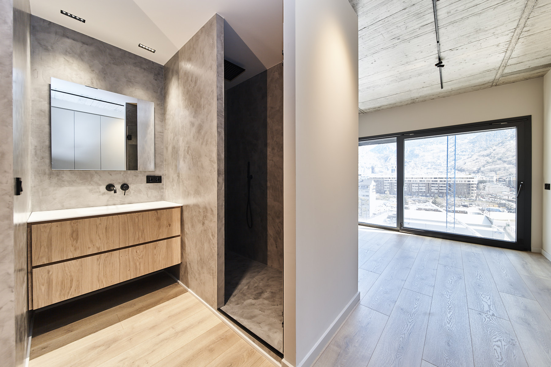 Elegant àtic de 238 m² de nova construcció disp