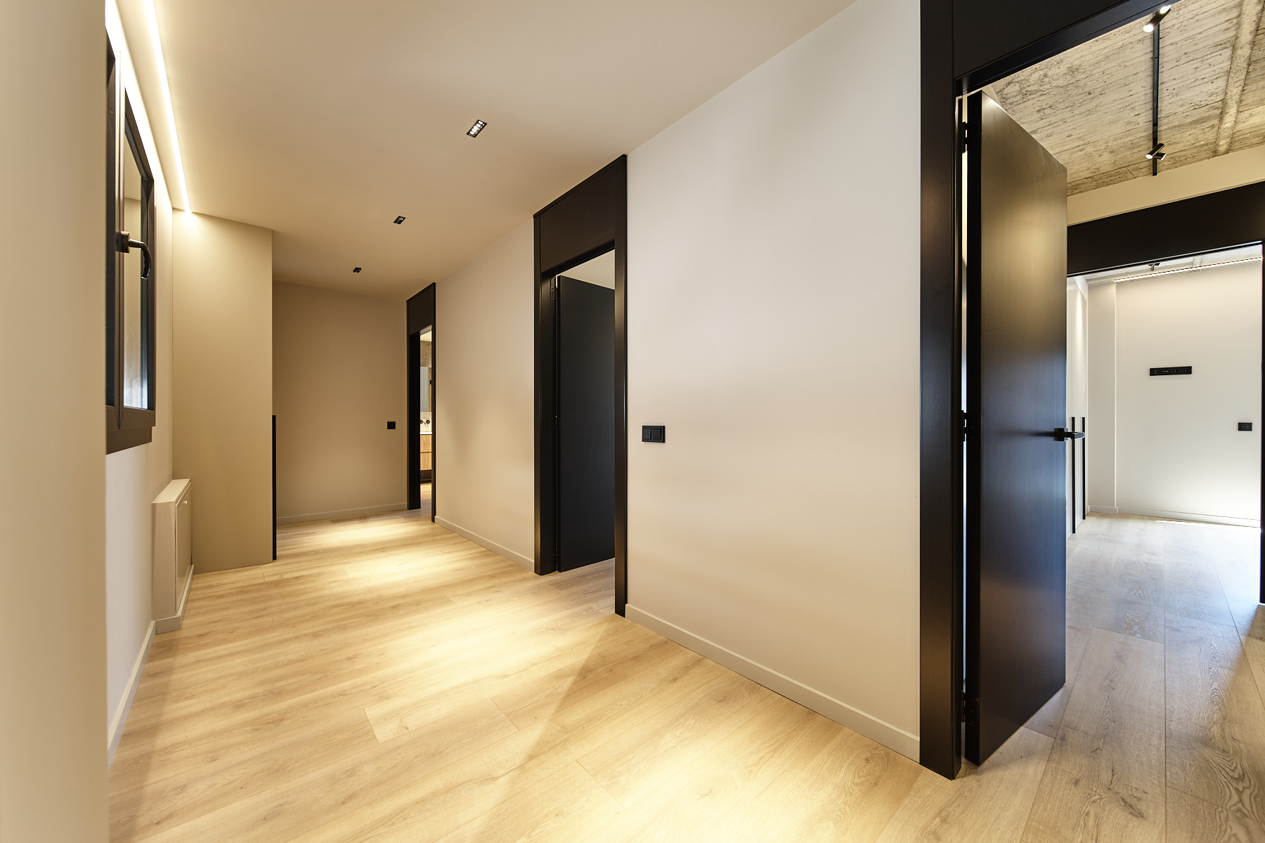 Elegant àtic de 238 m² de nova construcció disp