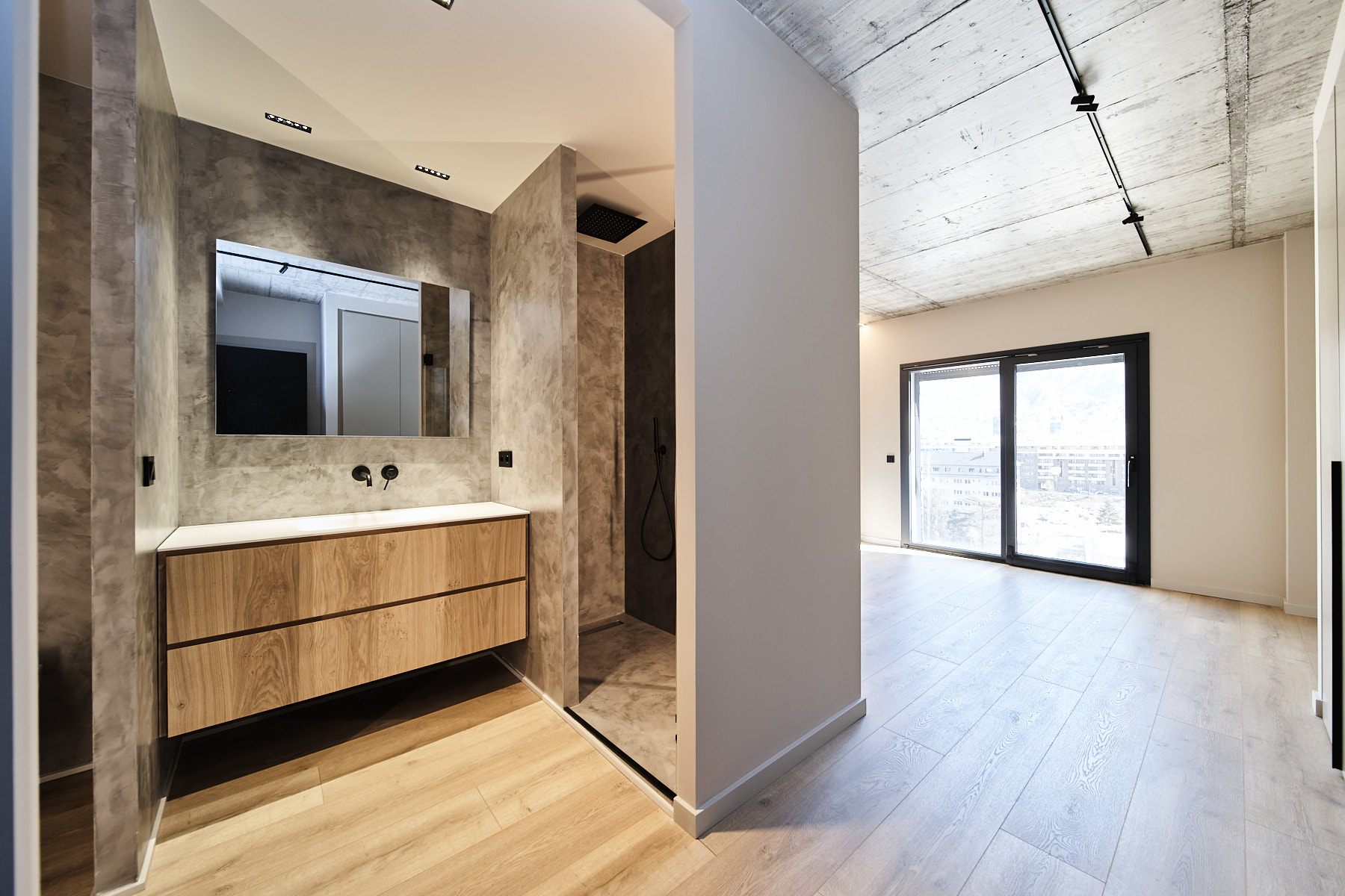 Elegant àtic de 238 m² de nova construcció disp