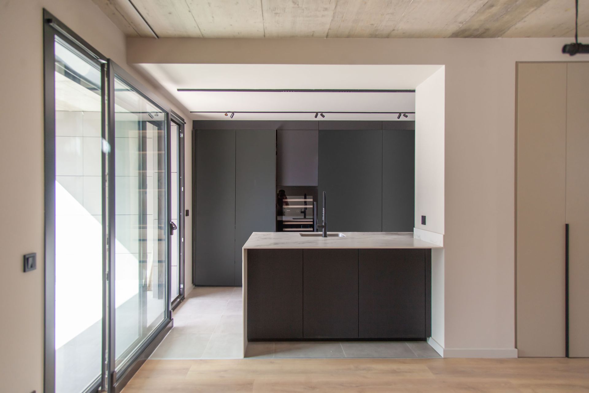 Elegant àtic de 238 m² de nova construcció disp