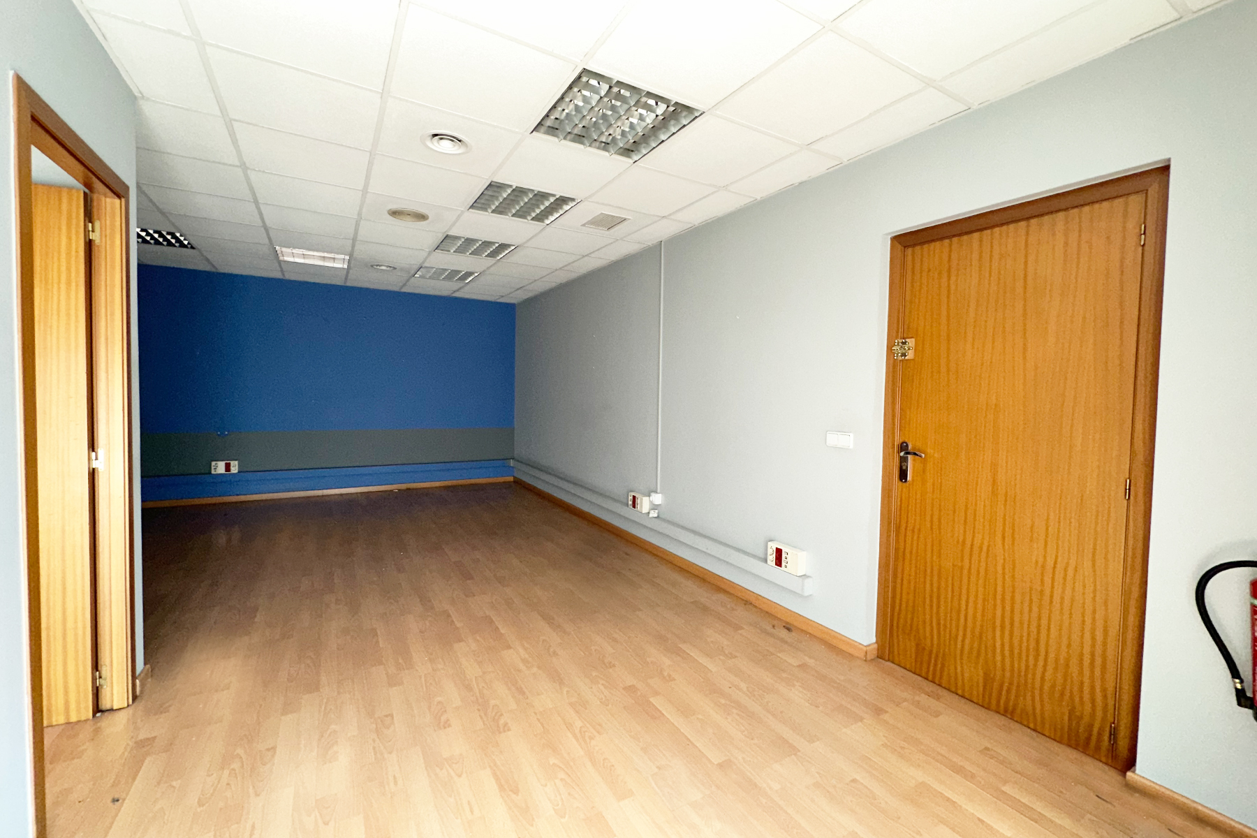 Actualment llogat! Local comercial en venda amb un