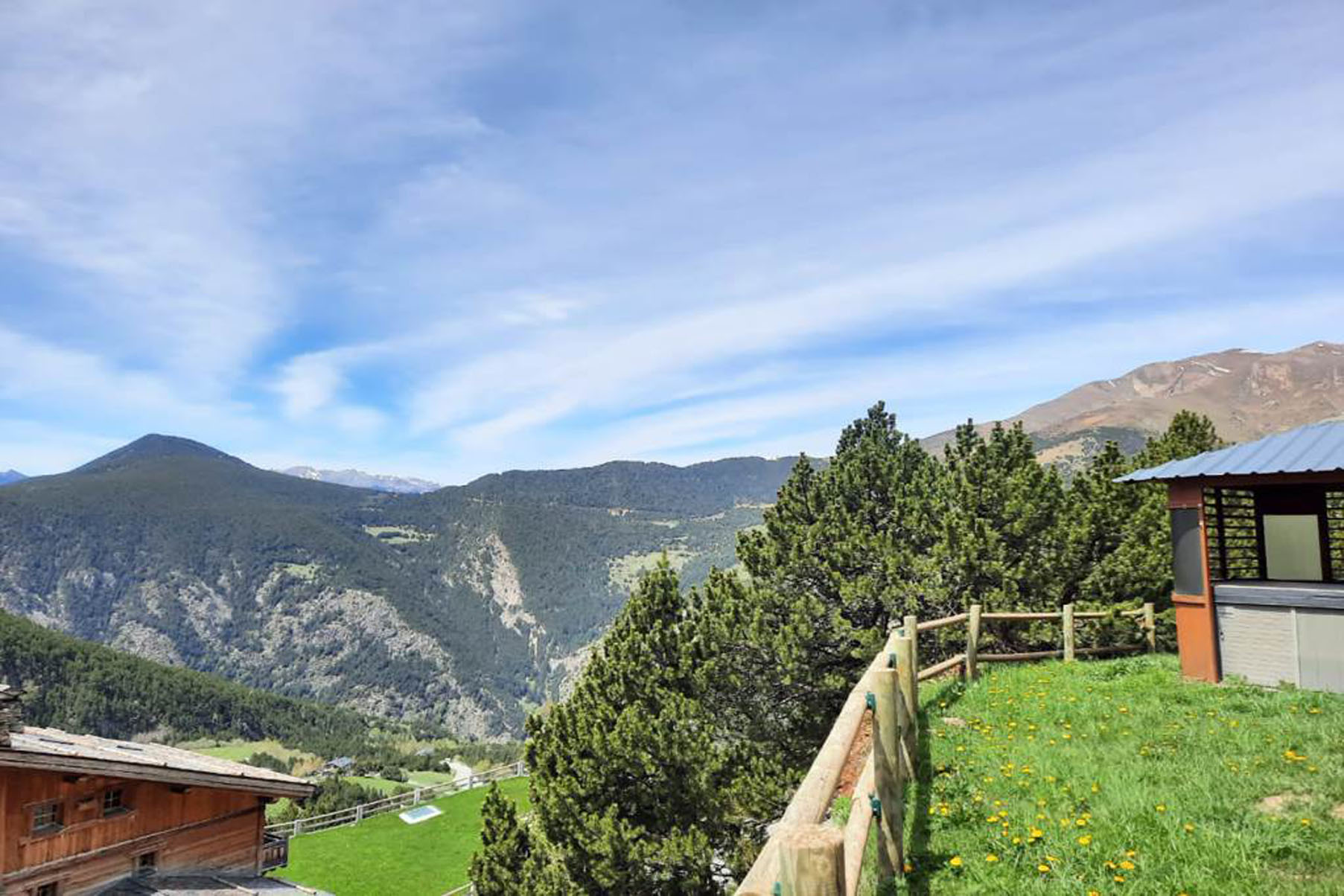 Exclusiva casa adossada de muntanya per a comprar 