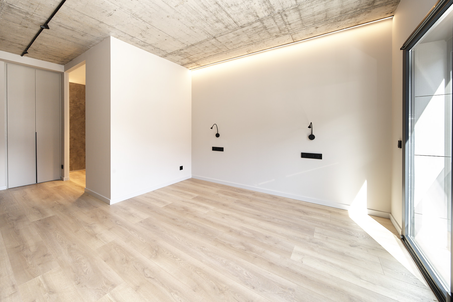 Elegant àtic de 238 m² de nova construcció disp