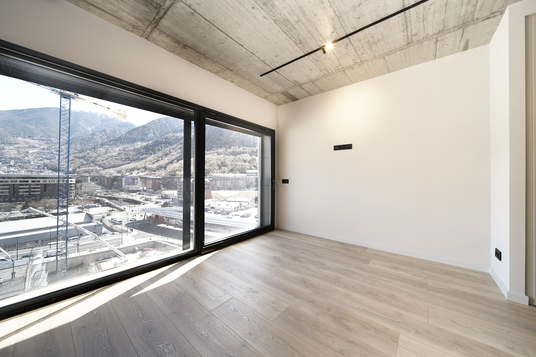 Elegant àtic de 238 m² de nova construcció disp