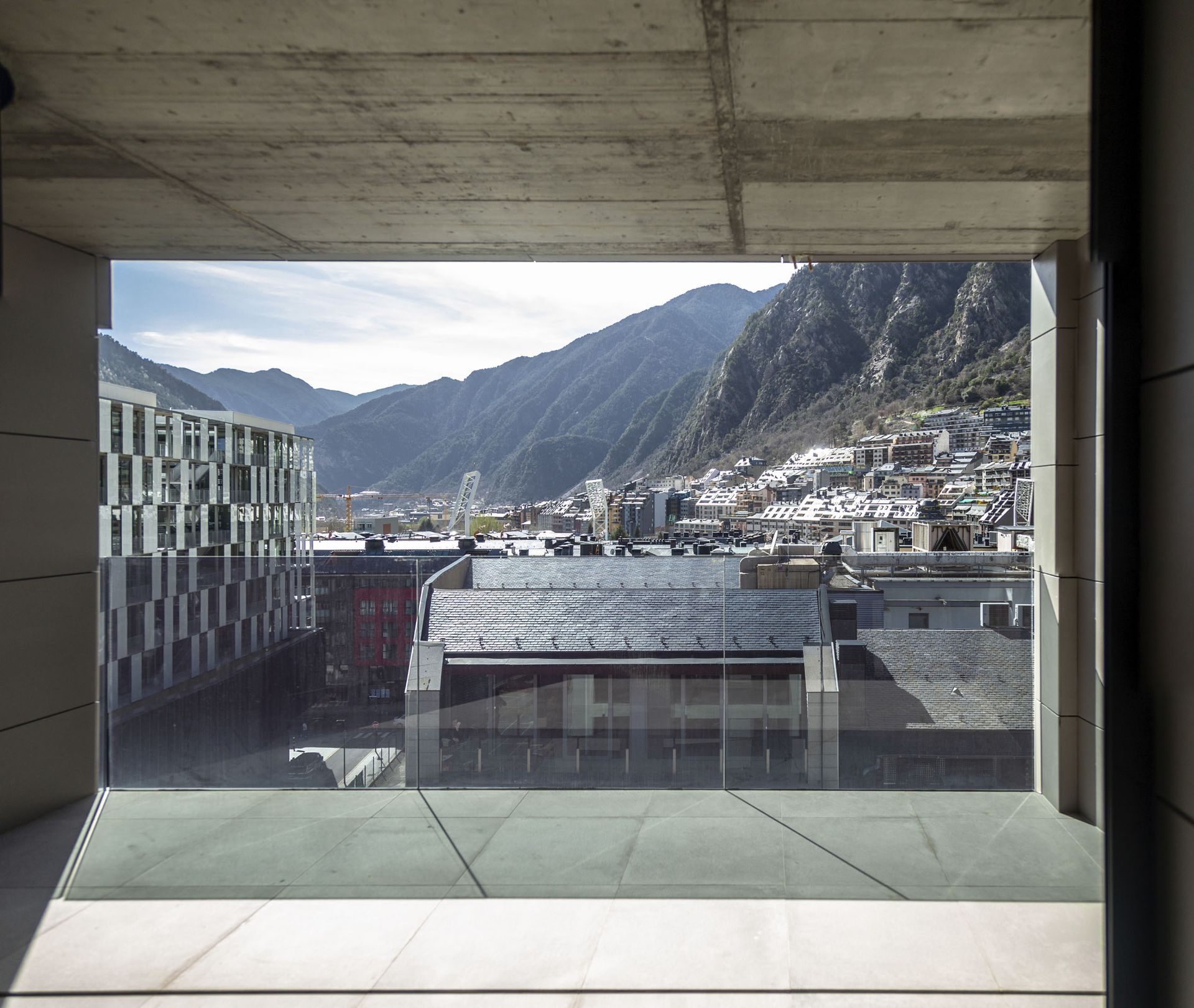 Elegant àtic de 238 m² de nova construcció disp