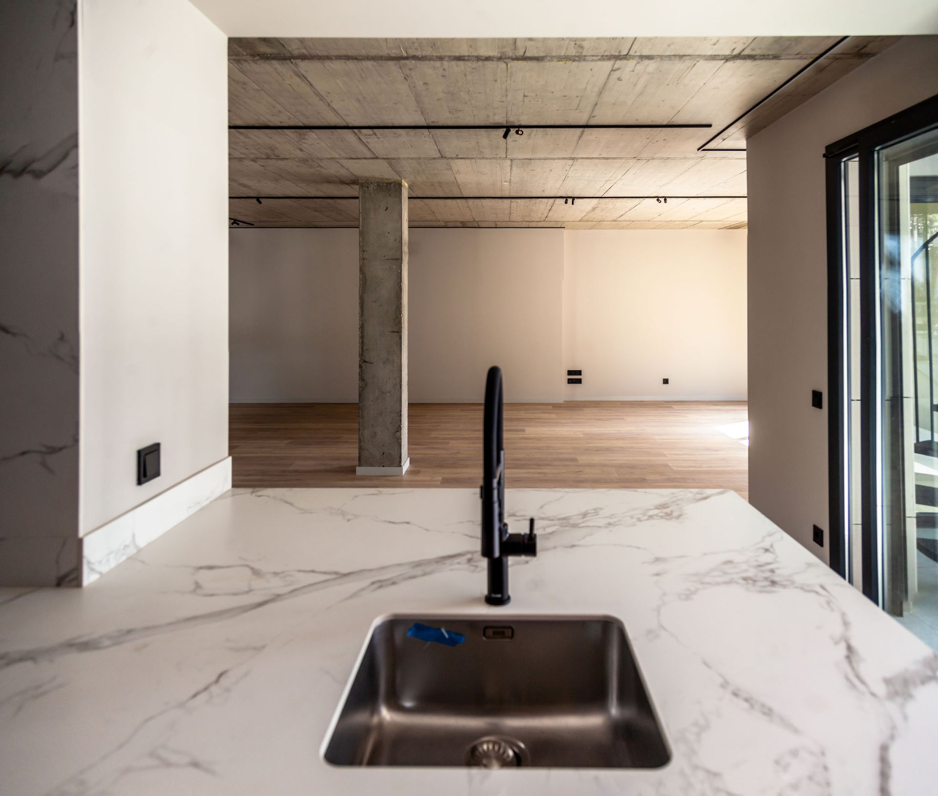 Elegant àtic de 238 m² de nova construcció disp