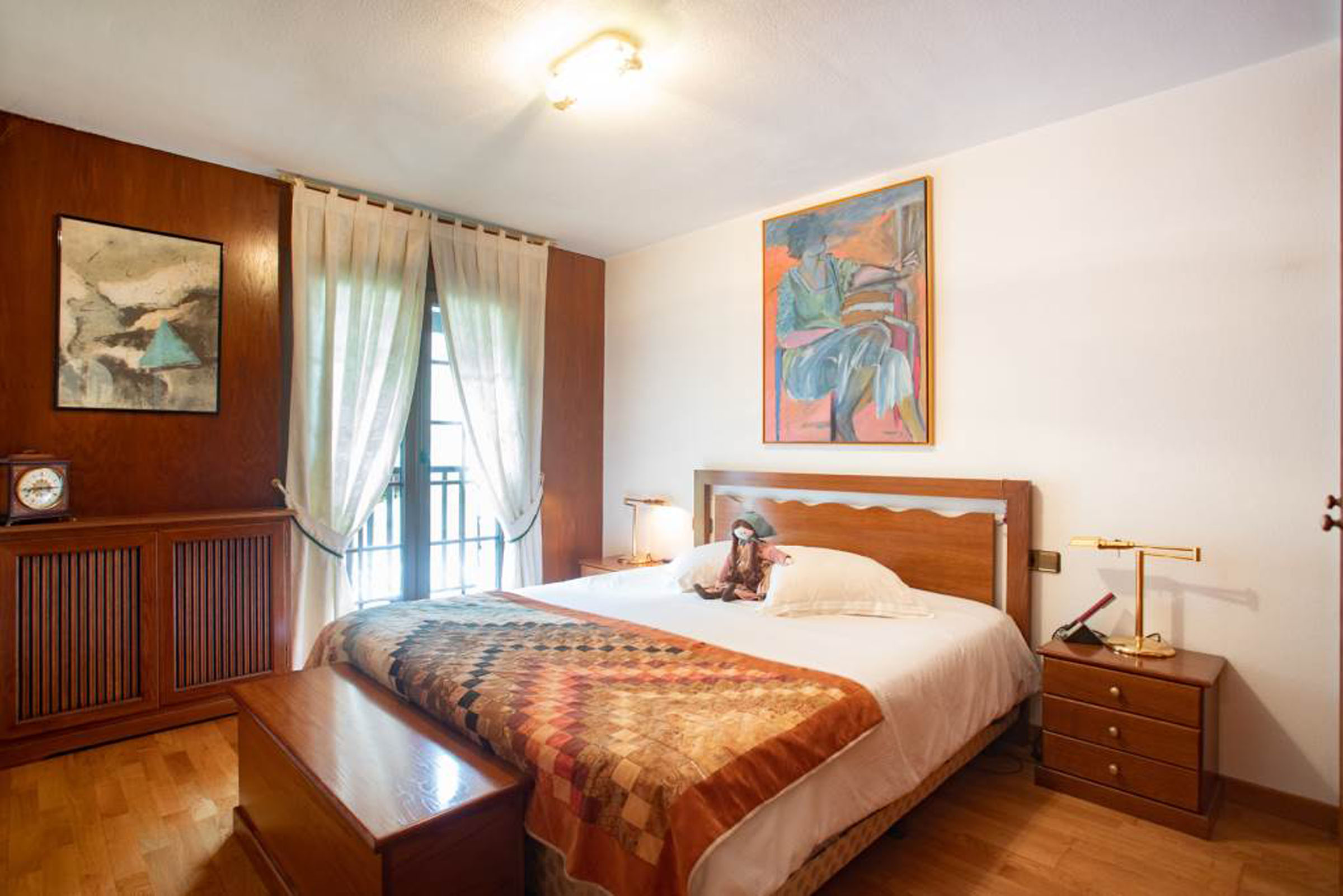 Exclusiva casa adossada, per comprar, a la parròq