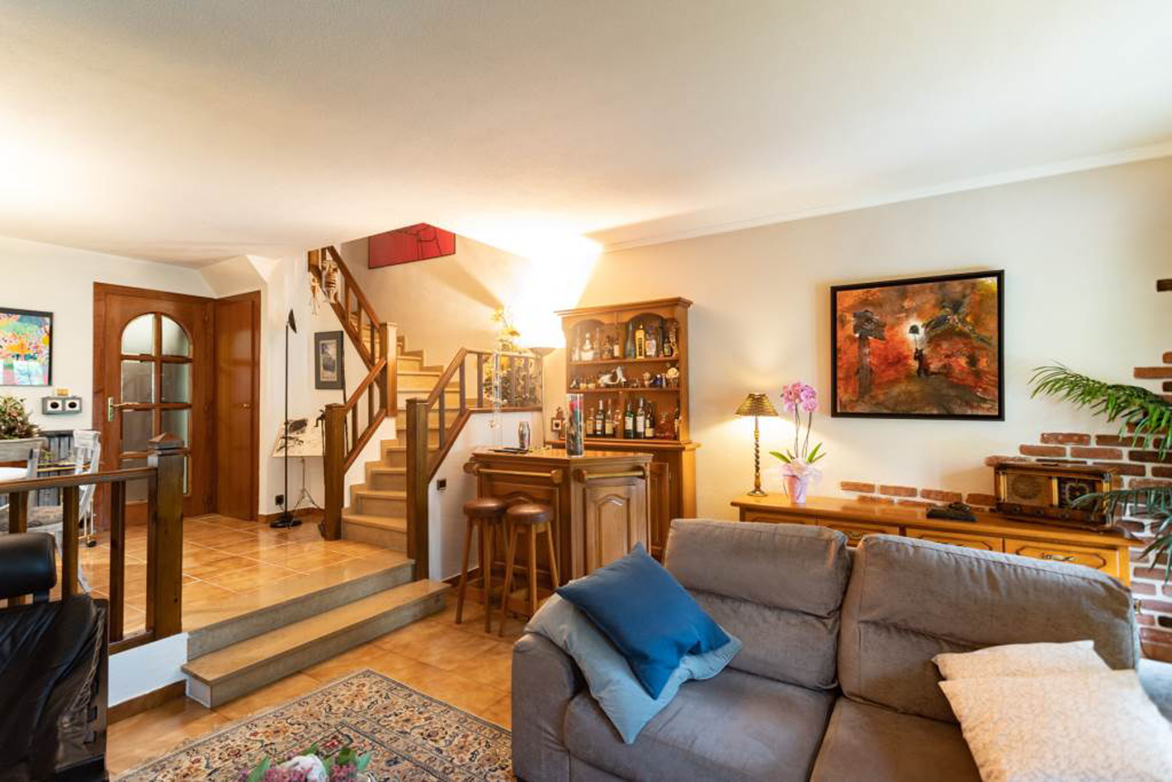 Exclusiva casa adossada, per comprar, a la parròq