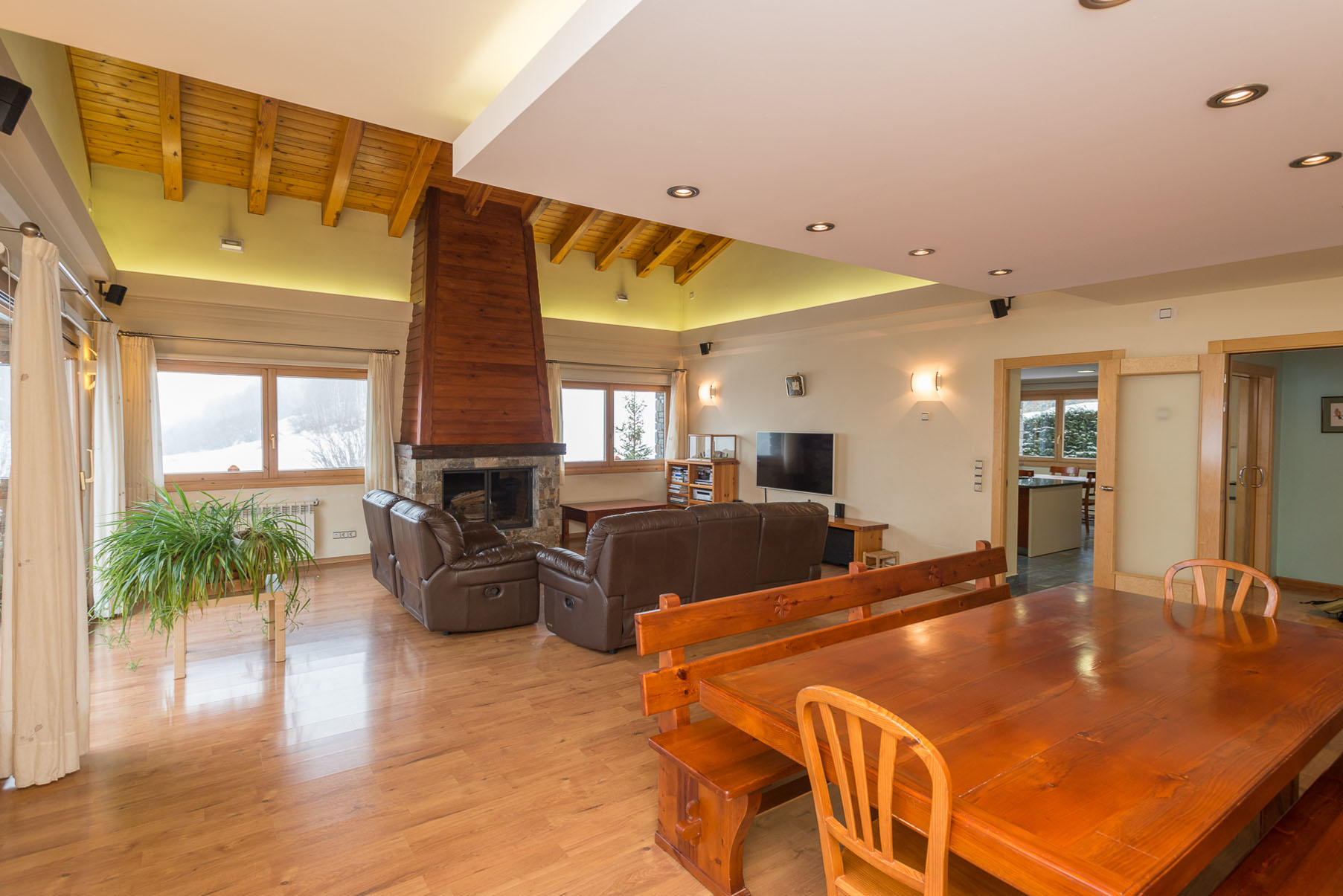 Aquesta exclusiva propietat per comprar es troba e