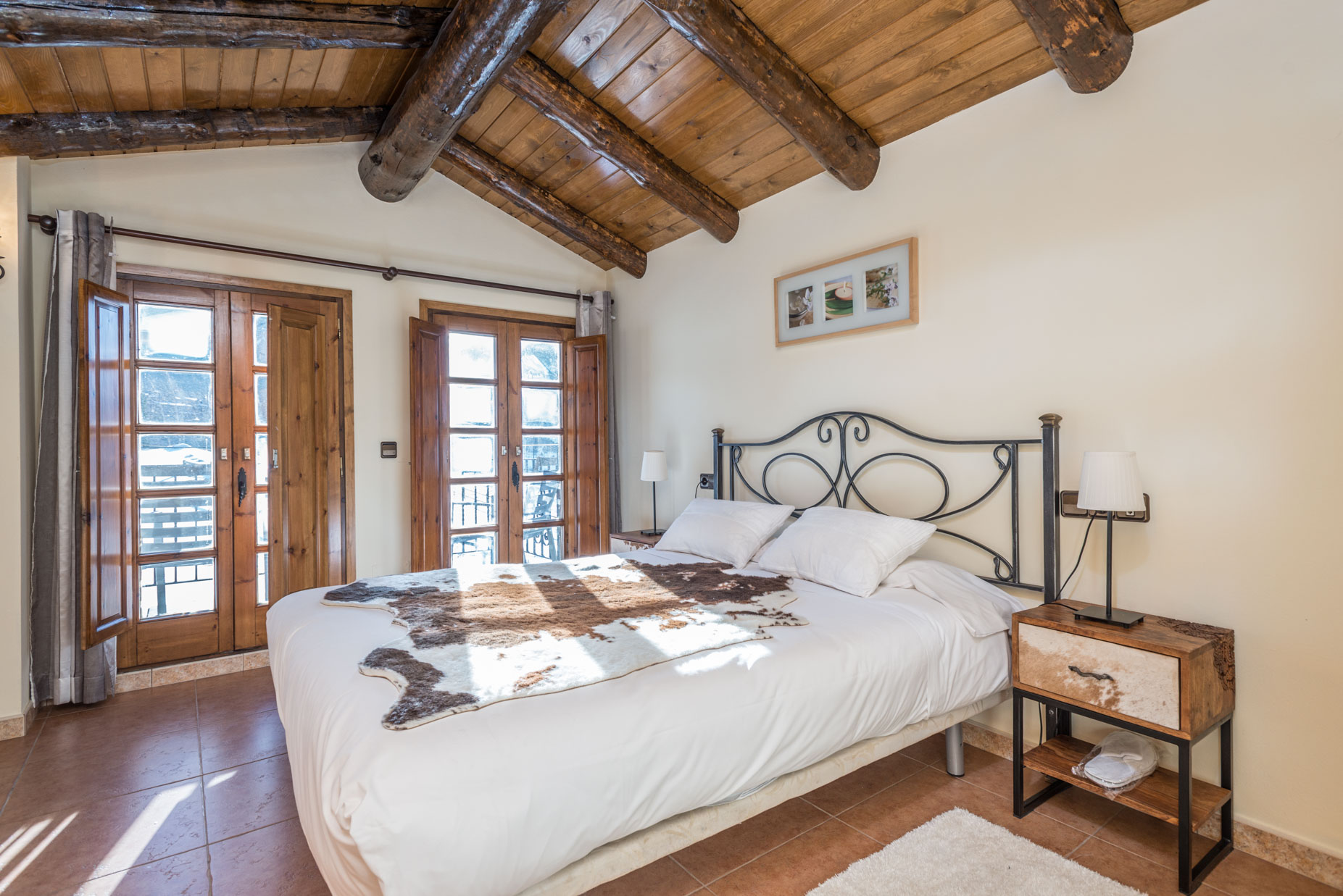 Borda de 883 m2 totalment construïts amb terreny 