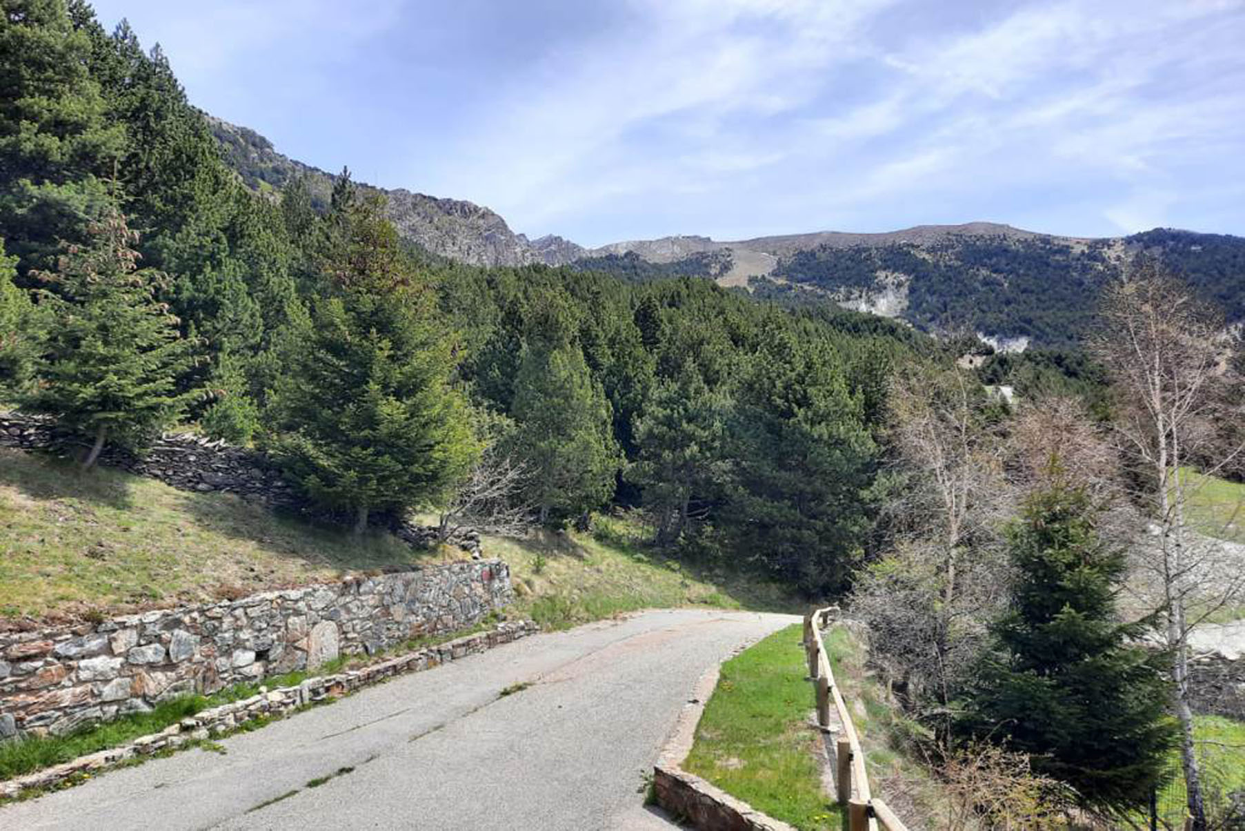 Exclusiva casa adossada de muntanya per a comprar 