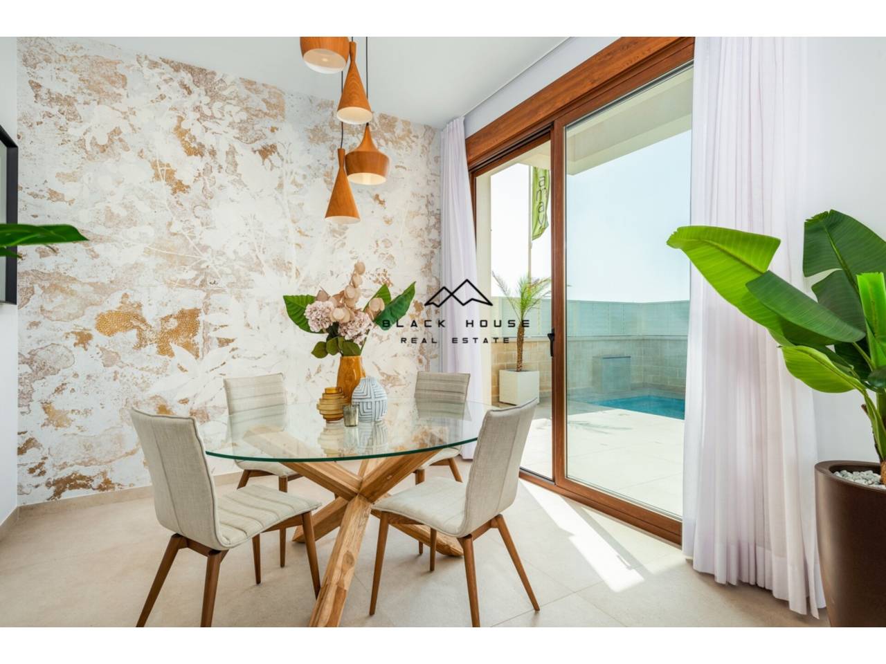 Promoció d'obra nova, a zona costanera turística a Almeria