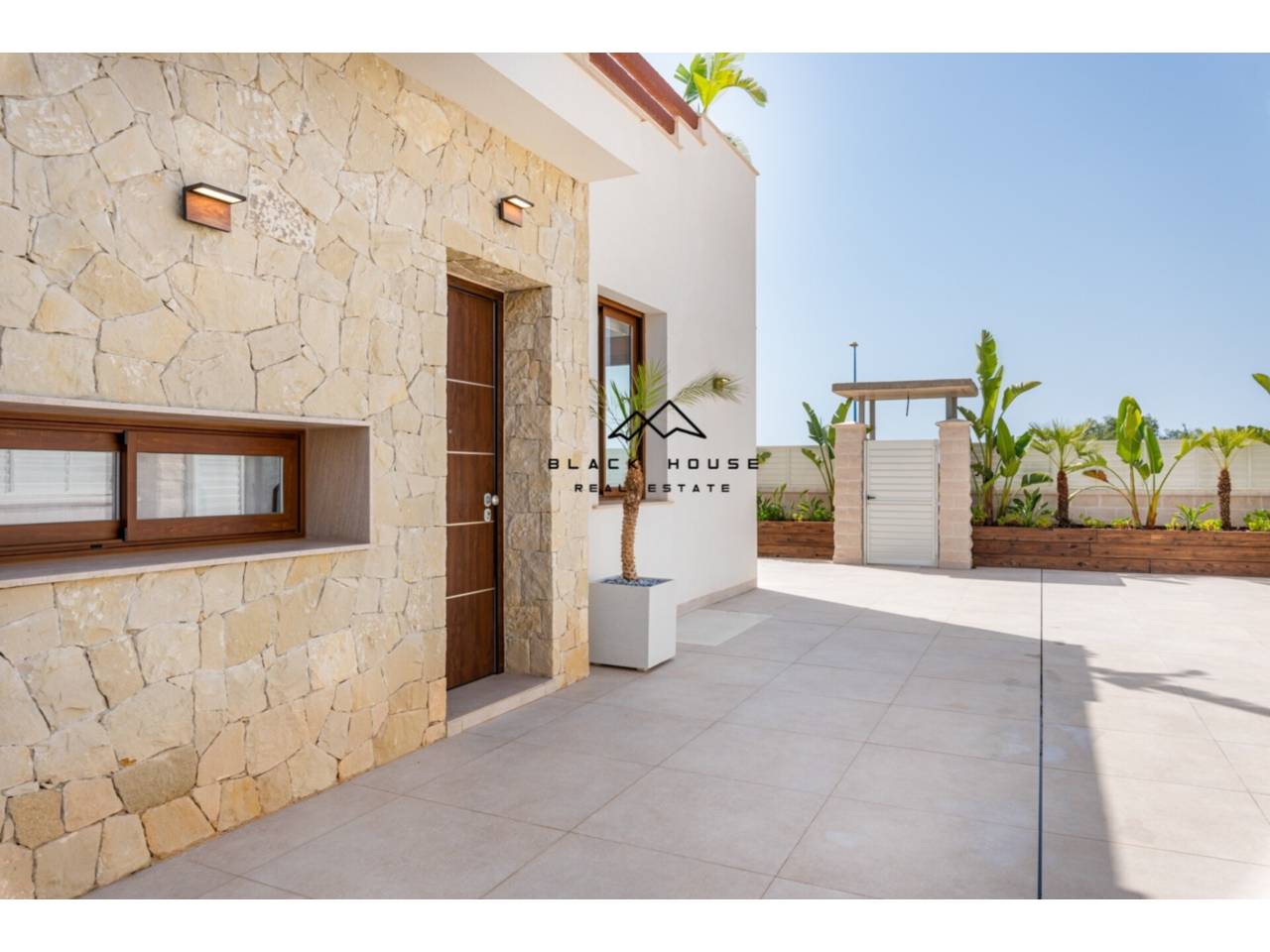 Promoció d'obra nova, a zona costanera turística a Almeria