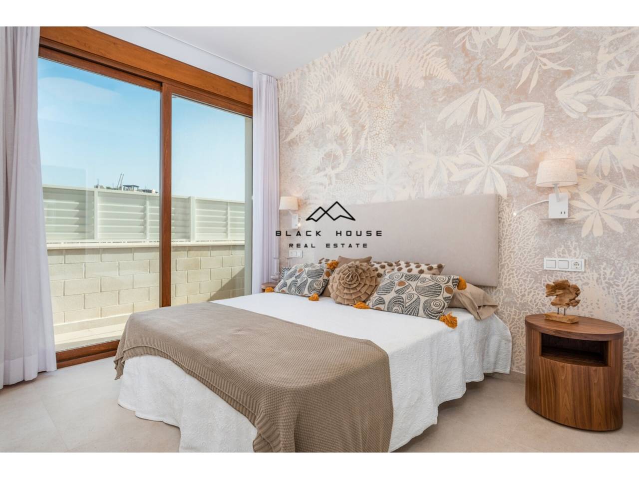 Promoció d'obra nova, a zona costanera turística a Almeria