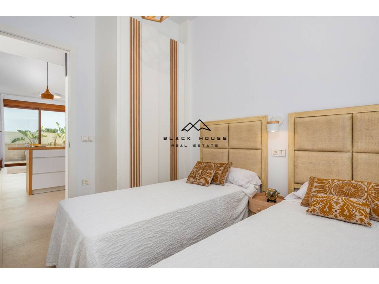 Promoció d'obra nova, a zona costanera turística a Almeria