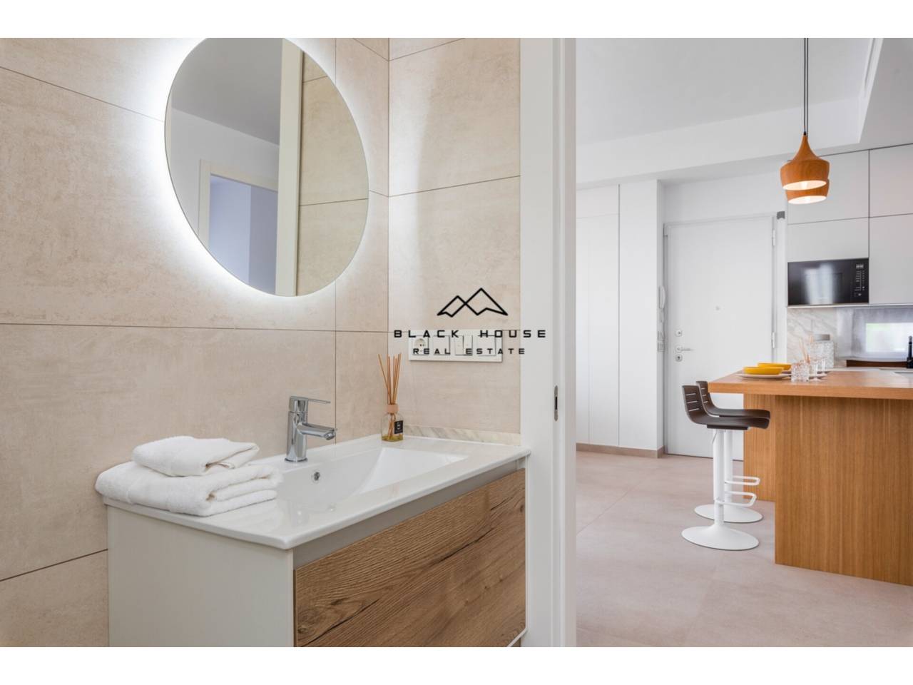 Promoció d'obra nova, a zona costanera turística a Almeria