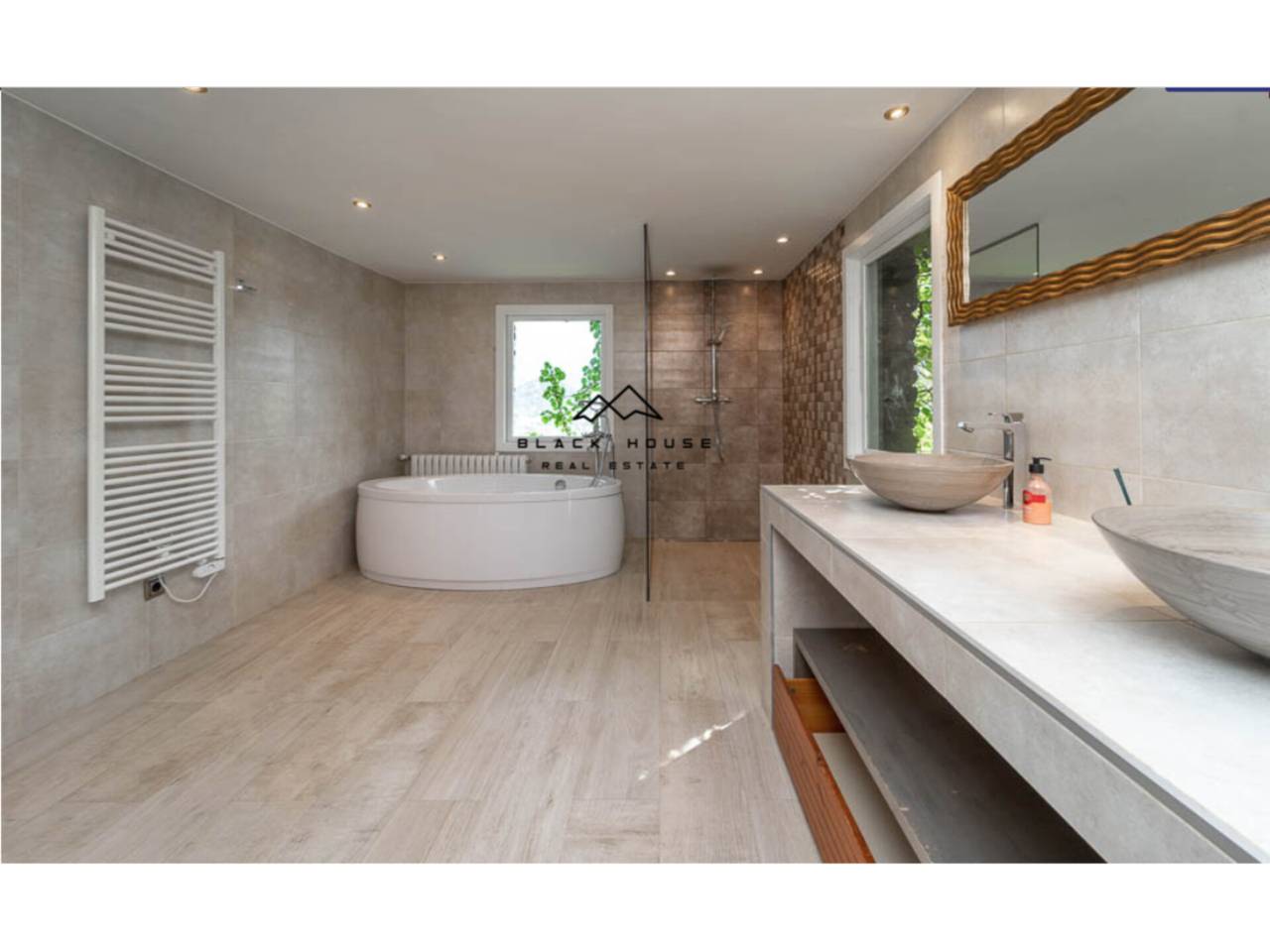 Chalet con espectaculares vistas al Pico de Casamanya