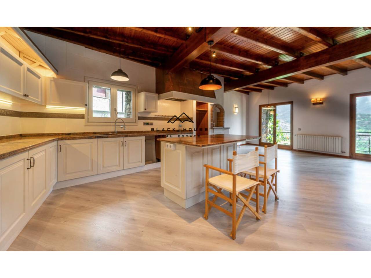 Chalet con espectaculares vistas al Pico de Casamanya