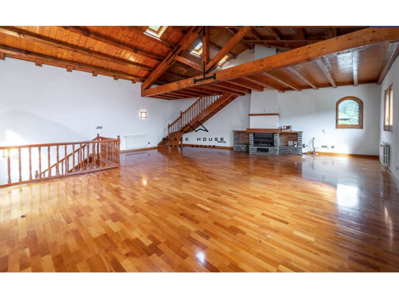 Chalet con espectaculares vistas al Pico de Casamanya