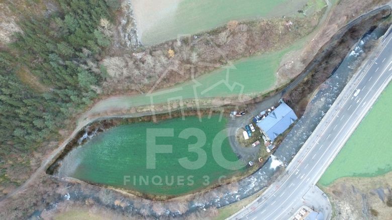 Excel·lent terreny de 7.717 m² urbanitzables, s