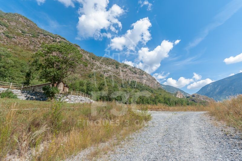 Terreny per comprar situat en la carretera General