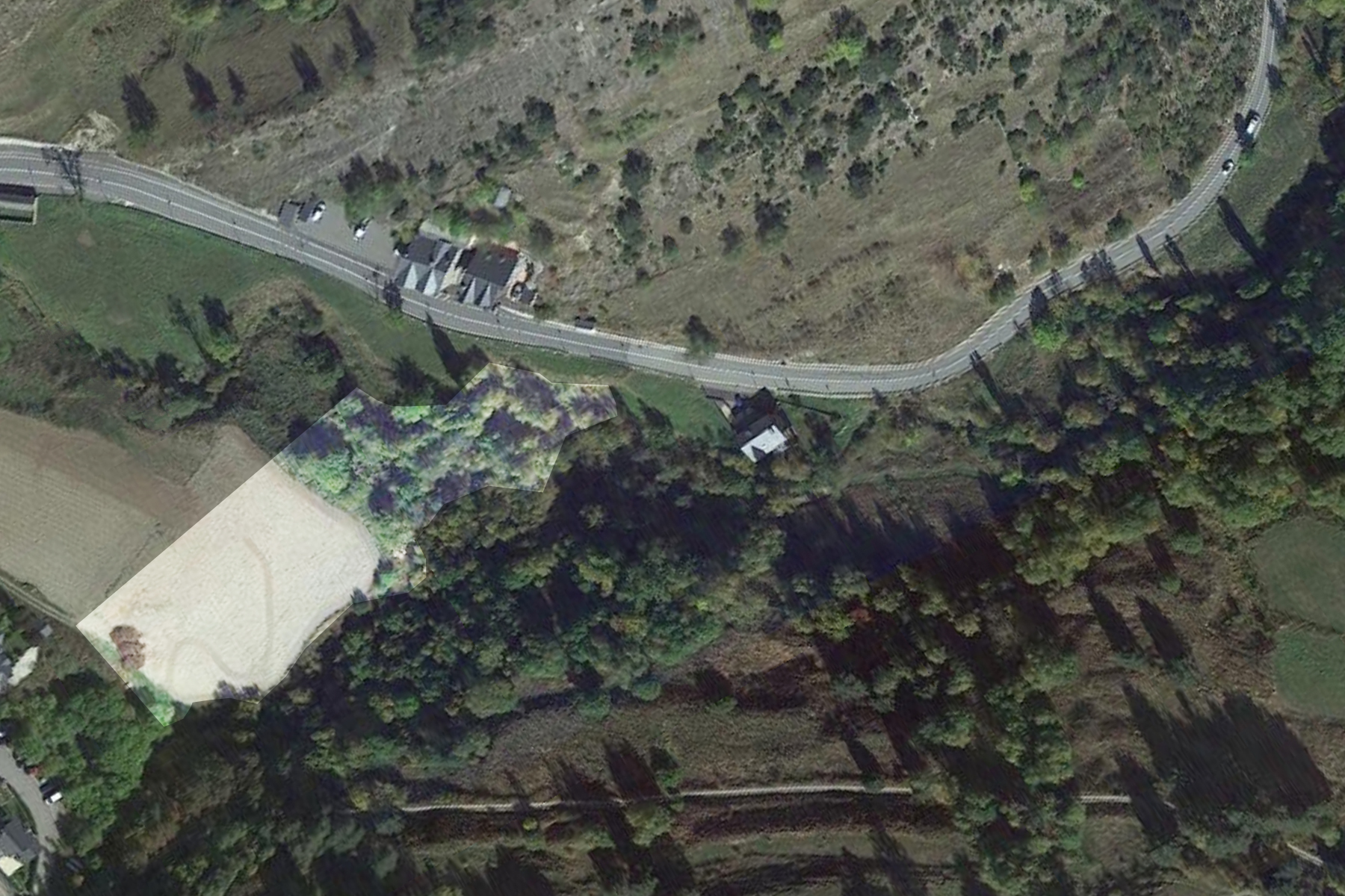 Amb una extensió de 7.205,77 m2, aquest terreny u