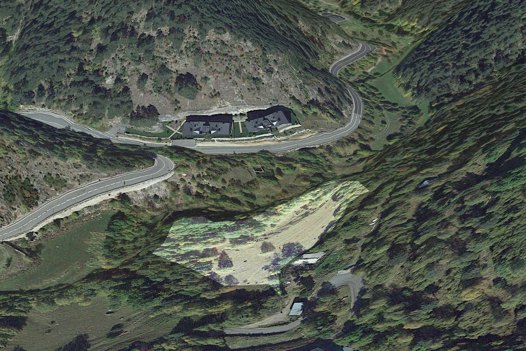 Terreny amb borda construïda ubicat a Pal, La Mas