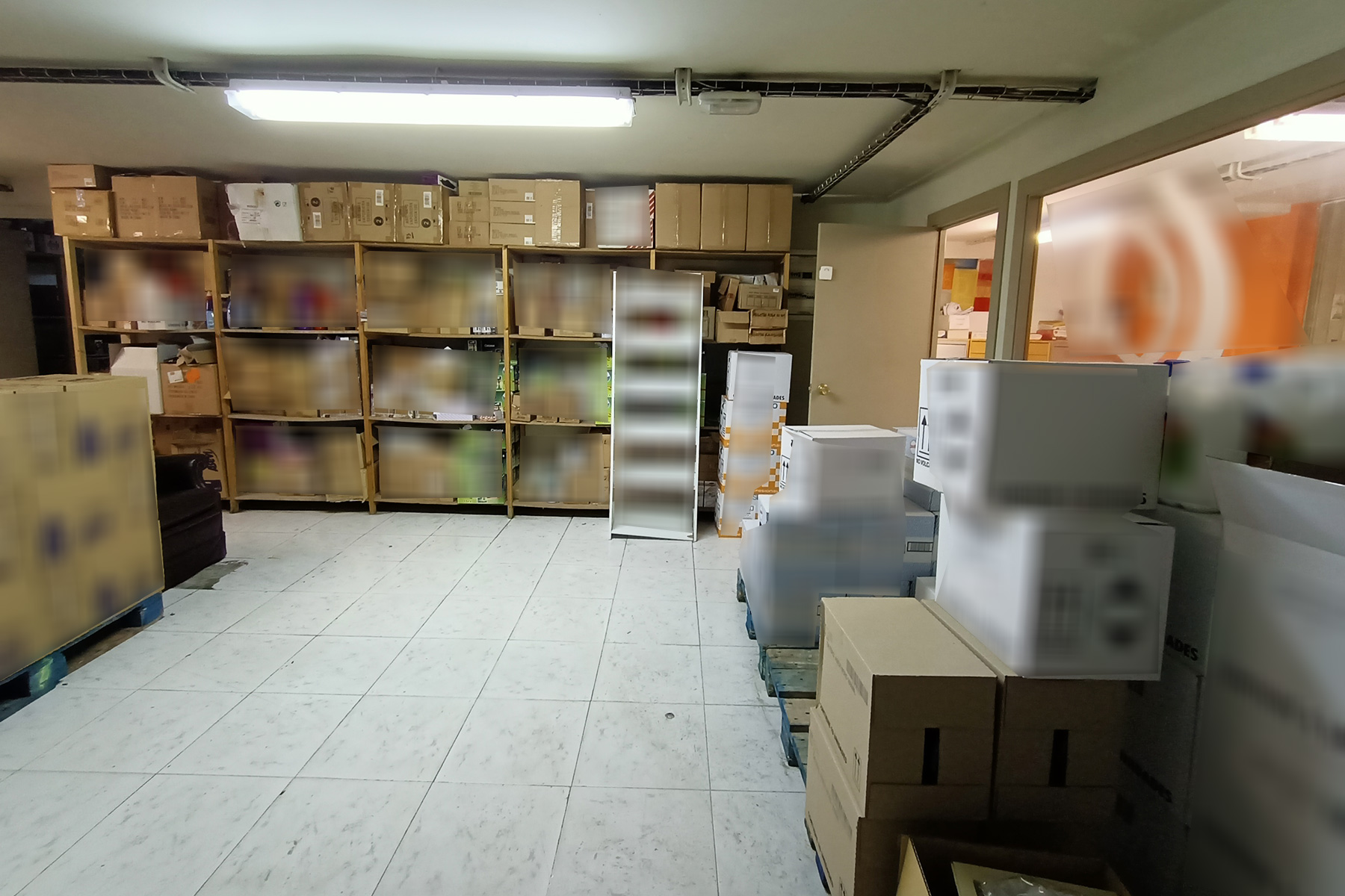 Aquest local comercial de 215,50m² per comprar es