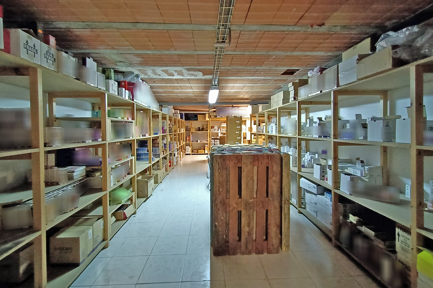 Aquest local comercial de 215,50m² per comprar es