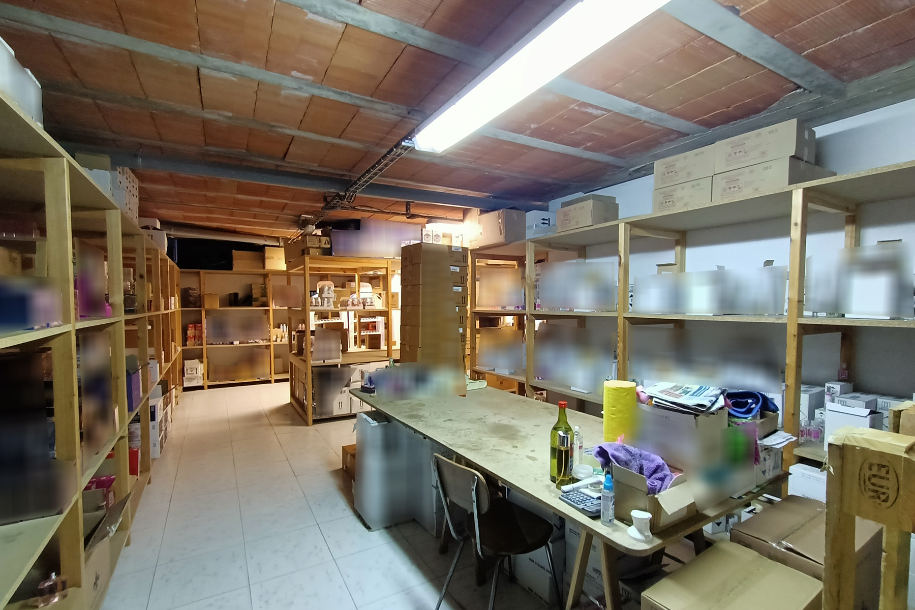 Aquest local comercial de 215,50m² per comprar es