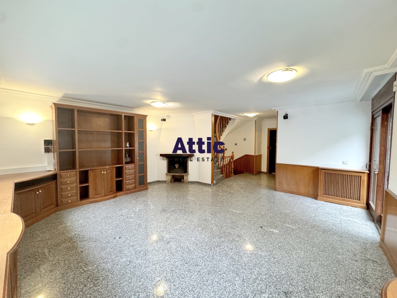 Magnífica casa situada a un complex 