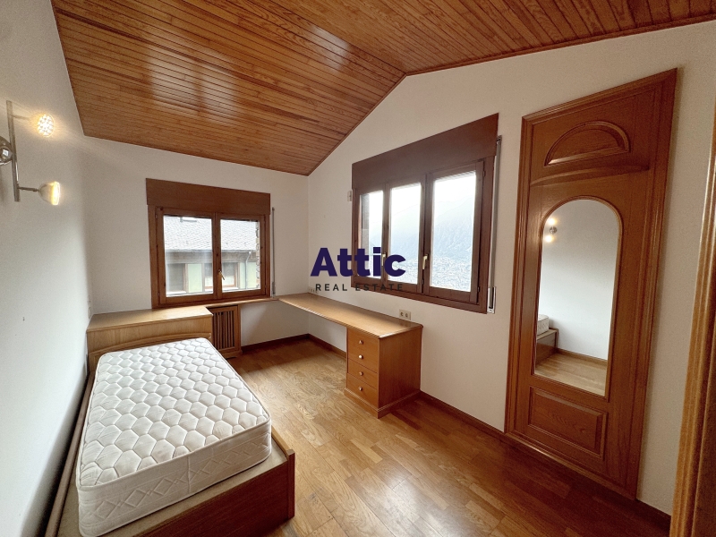 Magnífica casa situada a un complex 