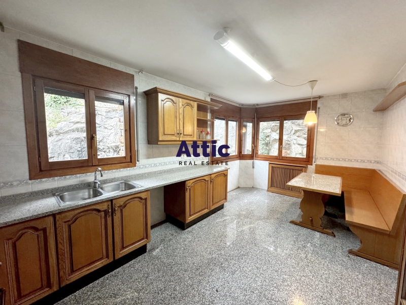 Magnífica casa situada a un complex 