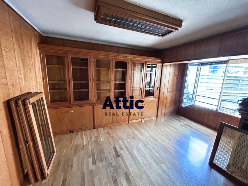 LLOGUER DESPATX PLE CENTRE