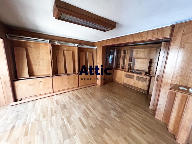 LLOGUER DESPATX PLE CENTRE