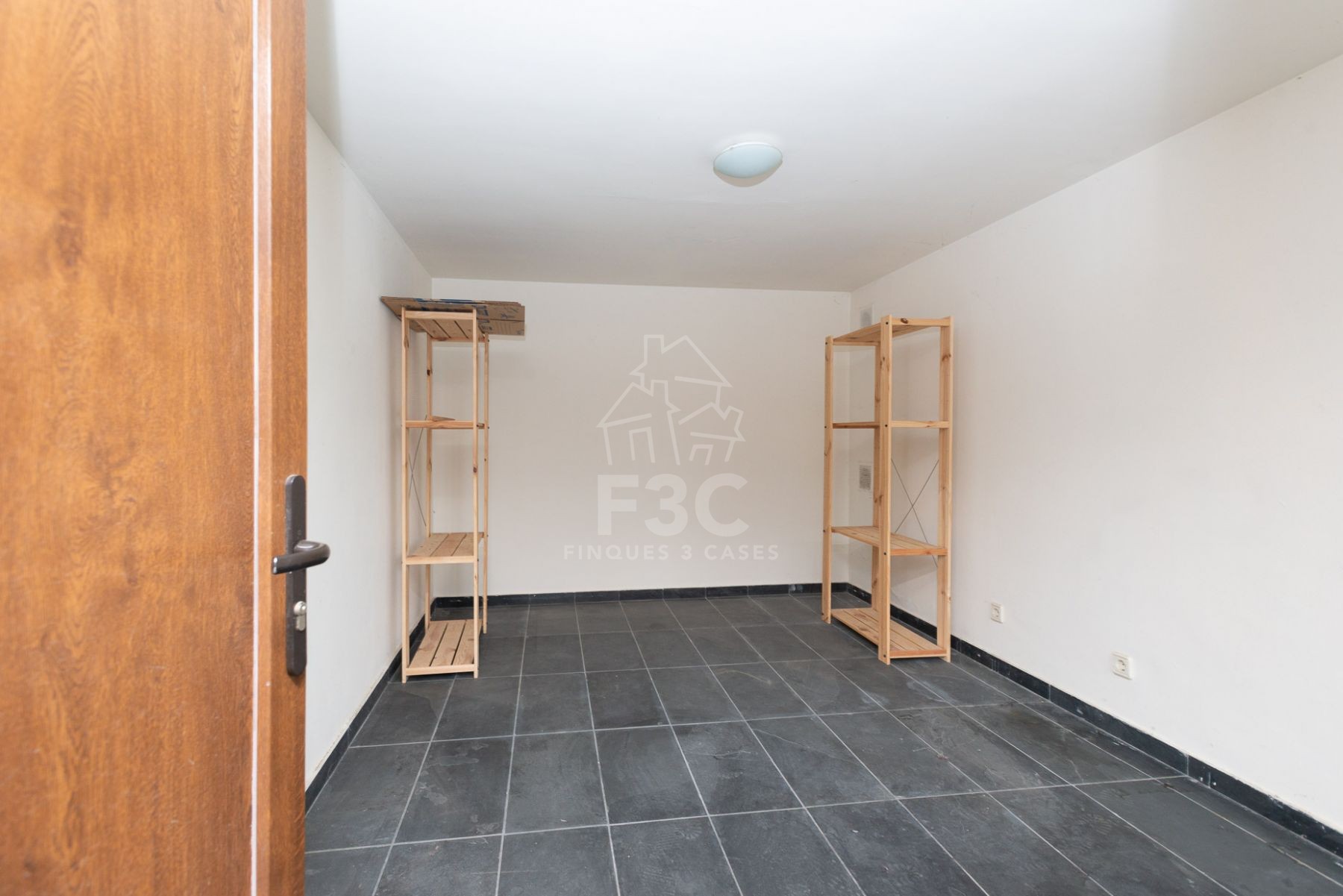 En un conjunt residencial tranquil i assolellat de