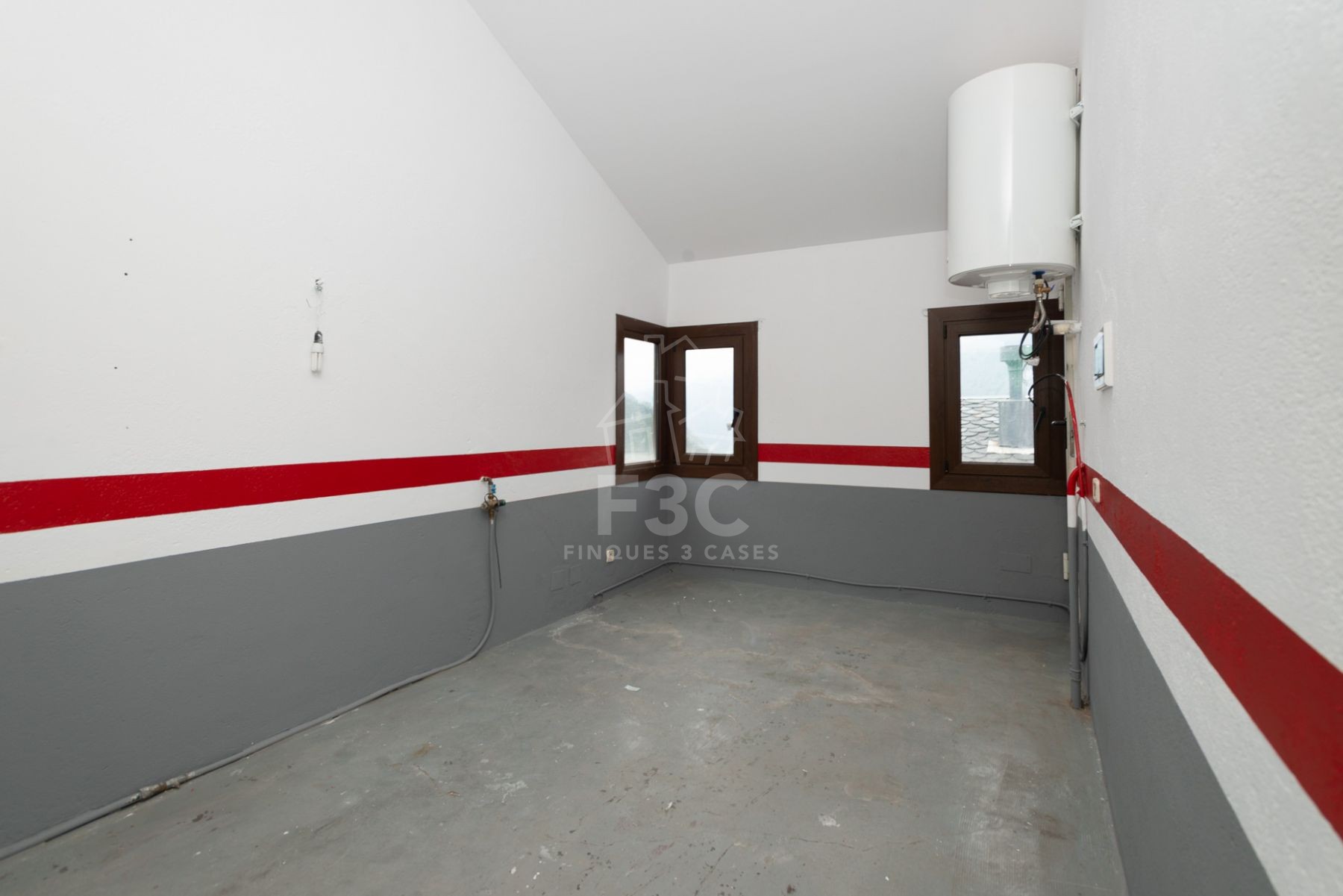 En un conjunt residencial tranquil i assolellat de