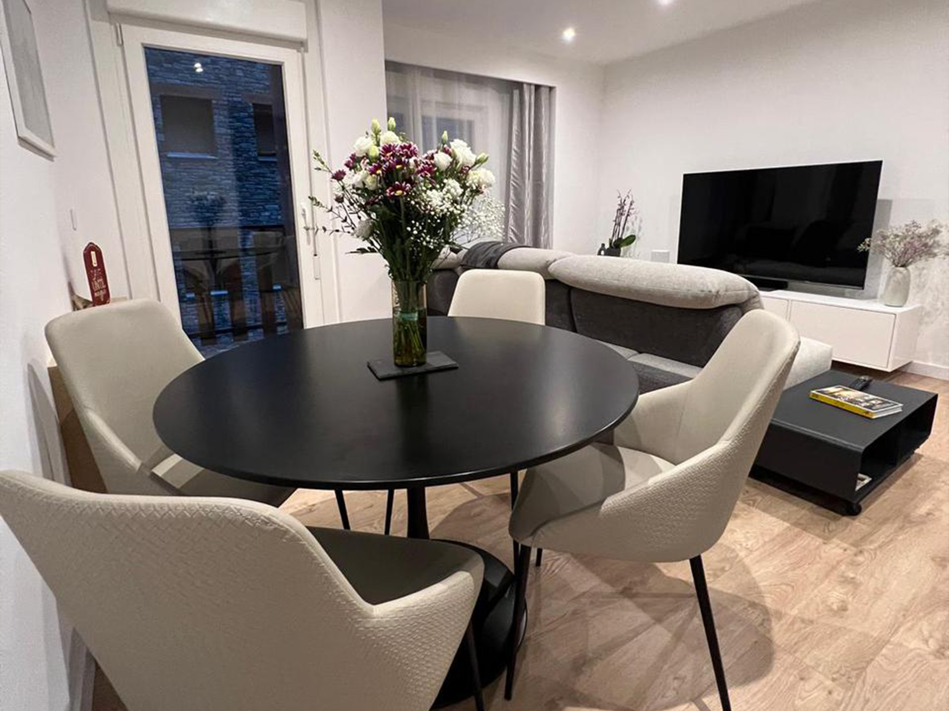 Descobreix aquest espectacular pis reformat de 68 