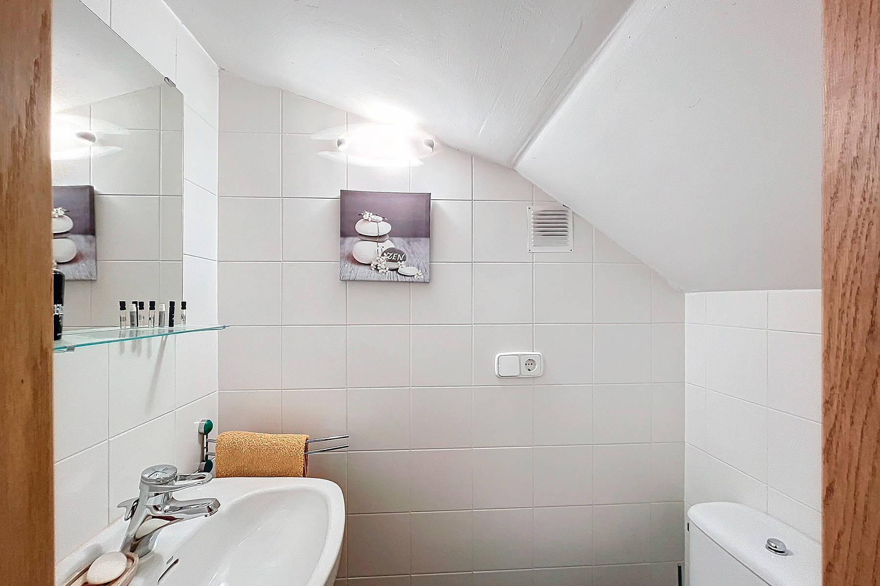 Presentem un encantador dúplex de 105 m² situat 