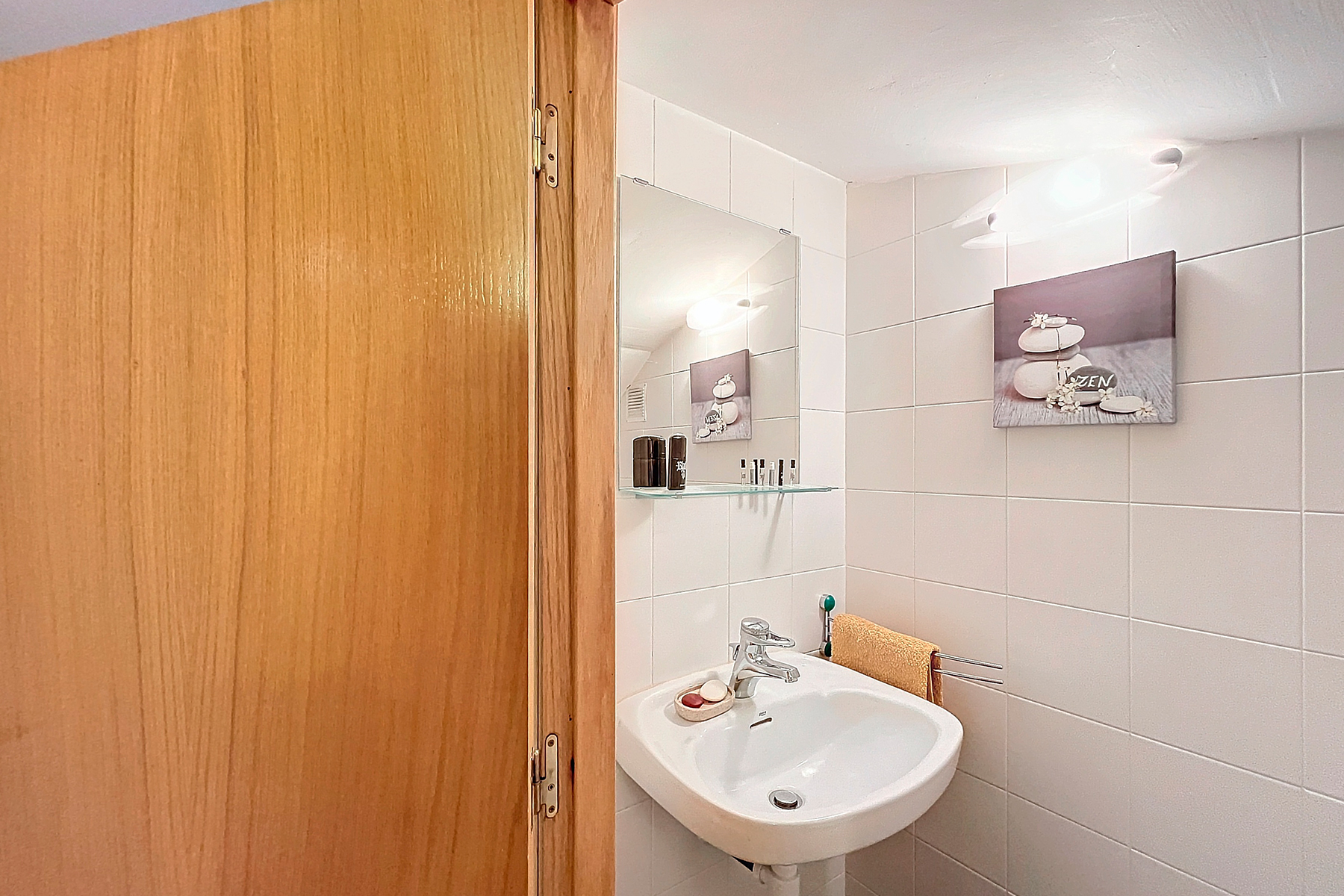 Presentem un encantador dúplex de 105 m² situat 